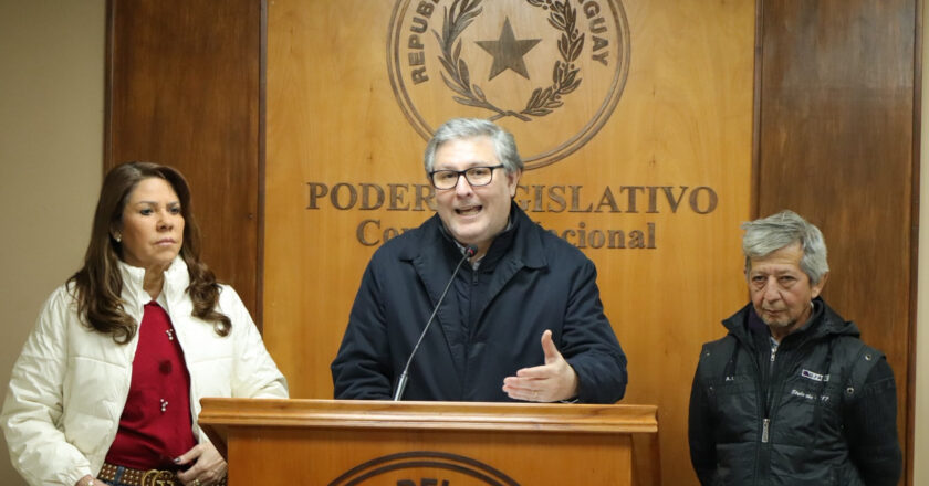 Mafia de los Pagarés: frenan embargo por cobro indebido