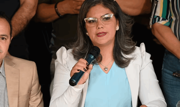 María Portillo sería designada intendenta interina en CDE