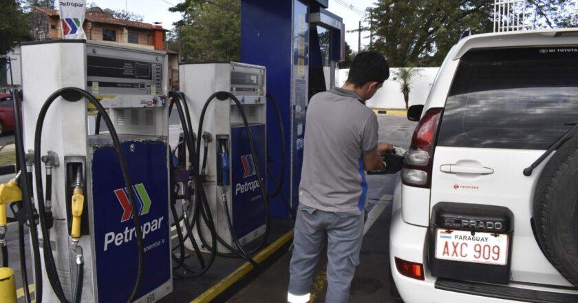 Combustibles: MIC asegura abastecimiento pese a tensión en Medio Oriente