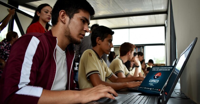 Internet se consolida en Paraguay: más del 85% de la población ya está conectada