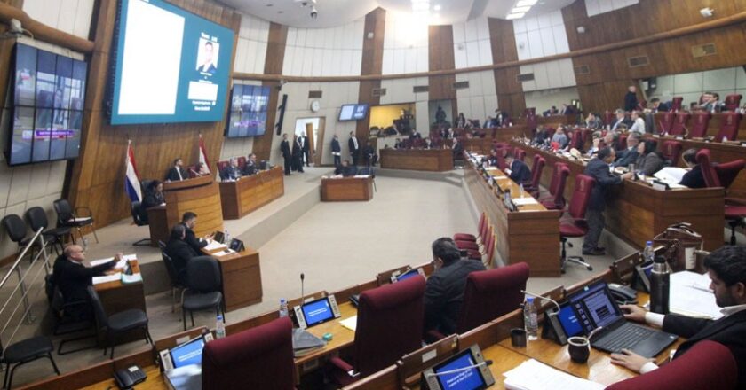 Diputados analizarán proyecto para trasladar funcionarios de Copaco a otras instituciones públicas