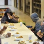 Asisten a adultos mayores con la habilitación de albergue ante el frío en CDE