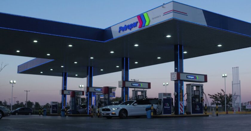 Petropar mira a Medio Oriente y crece la expectativa por una nueva baja en combustibles