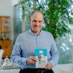 Jorge Mendelzon lanza De pie, un libro sobre resiliencia y convivencia con el dolor