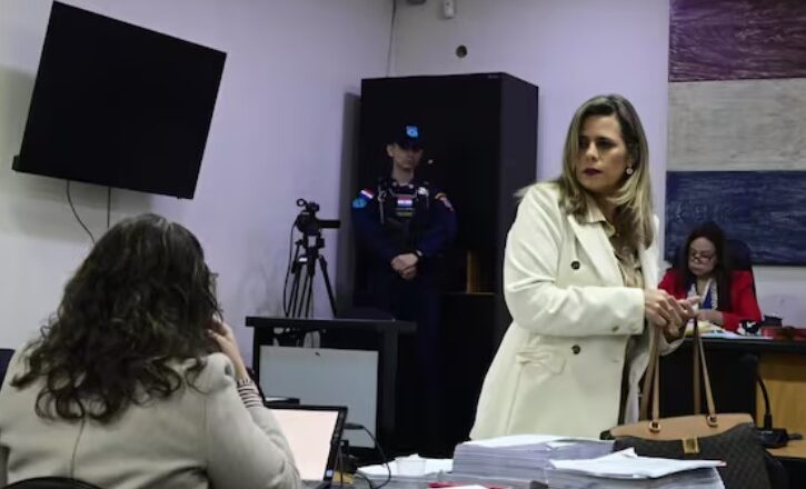 Kattya González vincula su salida del Senado con el caso Rivas
