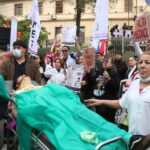 Huelga médica y protestas ambientales movilizan a Asunción este martes