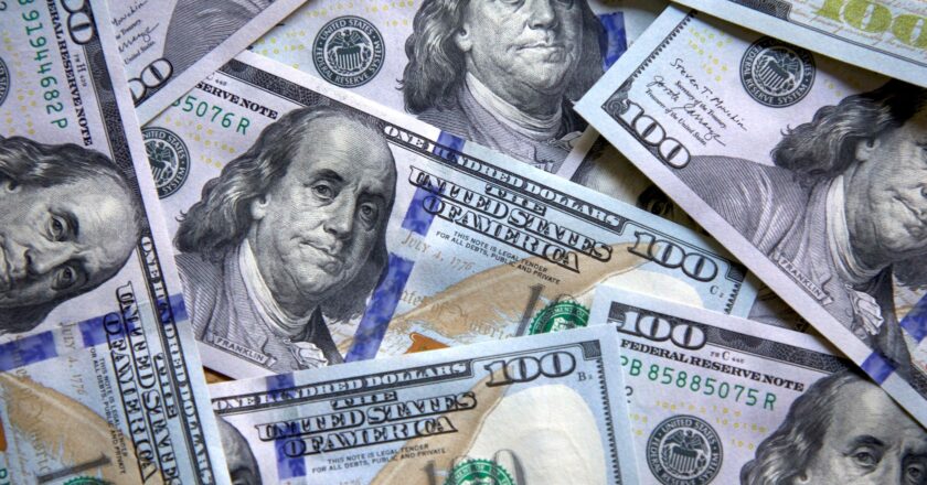 8 claves para aprovechar el dólar bajo