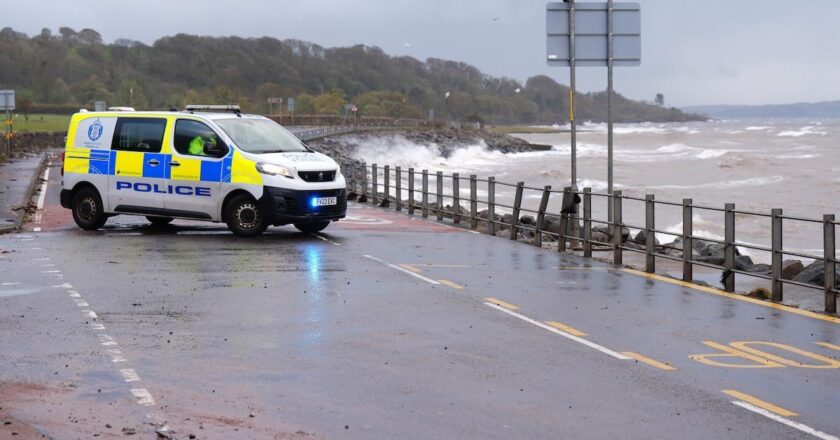 Tormenta Boelo golpea Reino Unido con vientos de 135 km/h y paraliza el transporte en Europa