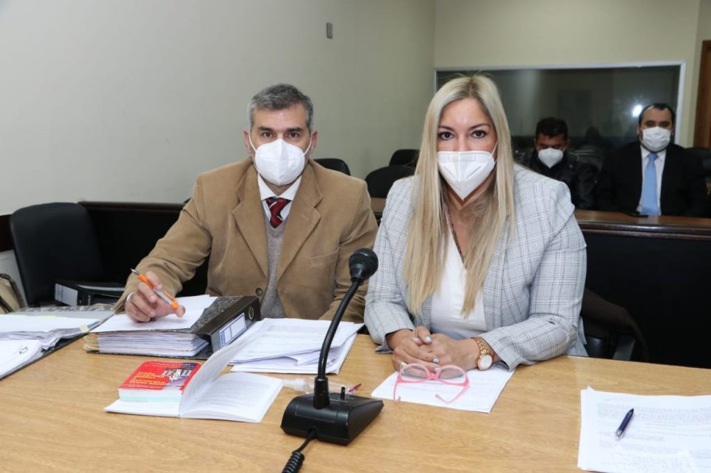 Diego Zilverbarg y María Estefanía González, representantes del Ministerio Público.