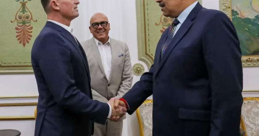 Enviado de Trump se reunió con Maduro para impulsar deportaciones de venezolanos