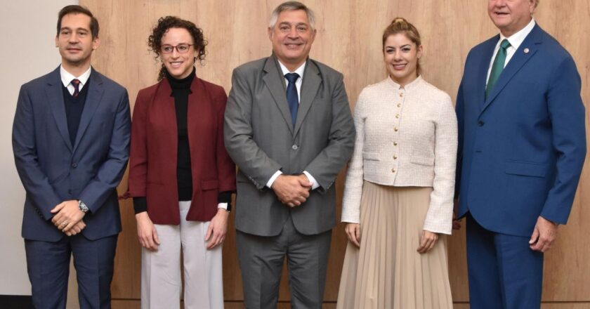 MEC y AmCham dialogan sobre el futuro del capital humano en Paraguay