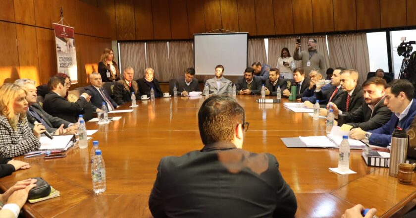 Diputados aprueban dictamen a favor de intervenir la Municipalidad de Asunción