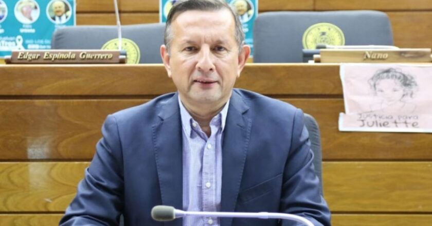Destitución en Senave destapa red de corrupción con aval político, según gremio
