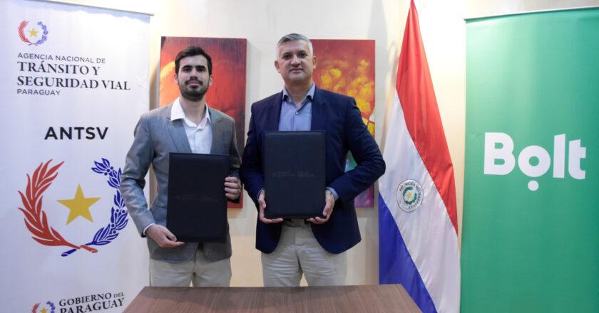 La Agencia Nacional de Tránsito y Seguridad Vial y Bolt firman acuerdo de cooperación para promover una movilidad más segura