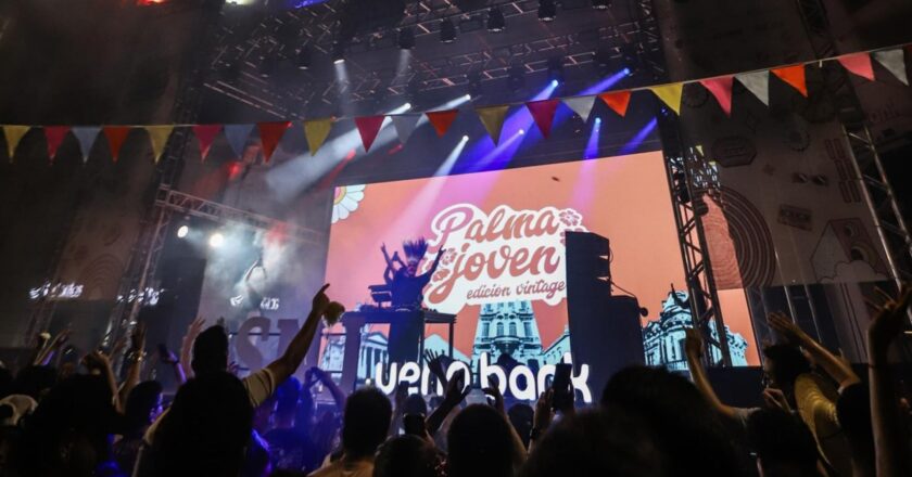 Unos 50.000 jóvenes reavivaron el centro histórico de Asunción con el «Palma Joven 2025»