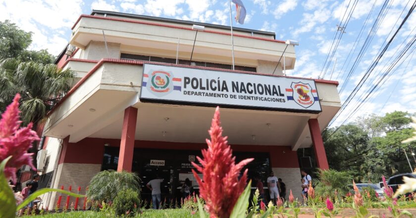 Detienen a 11 suboficiales de Identificaciones por producción de documentos falsos