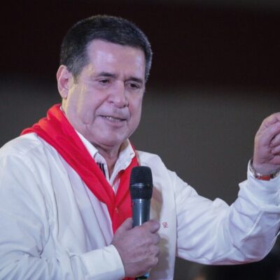 Horacio Cartes anuncia que Honor Colorado no presentará candidatura alguna para las internas 2027