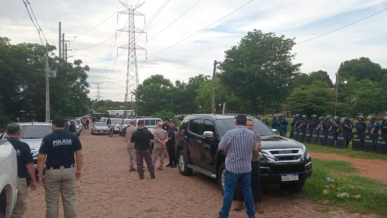 Lambaré: Grueso despliegue policial en el Pantanal deja 5 detenidos