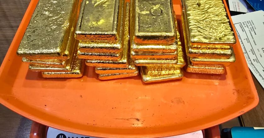 Caen con 22 kilos de oro listos para volar a Panamá, entre ellos un funcionario de la Dinac