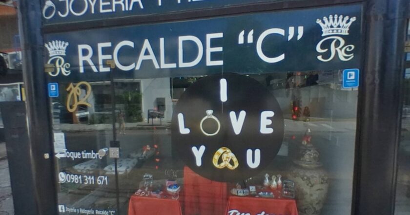 Fiscalía ordena captura de 12 extranjeros por violento asalto a joyería en Recoleta