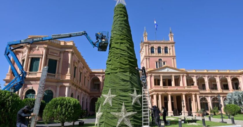 Gran encendido del Árbol de Navidad reunirá a familias en el Centro Histórico de Asunción