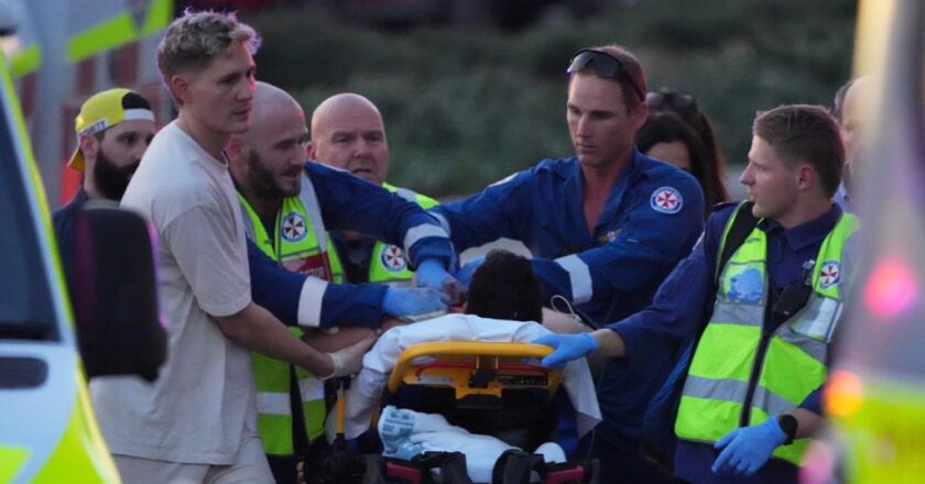 Tiroteo en Bondi Beach deja 15 muertos y más de 40 heridos en Australia
