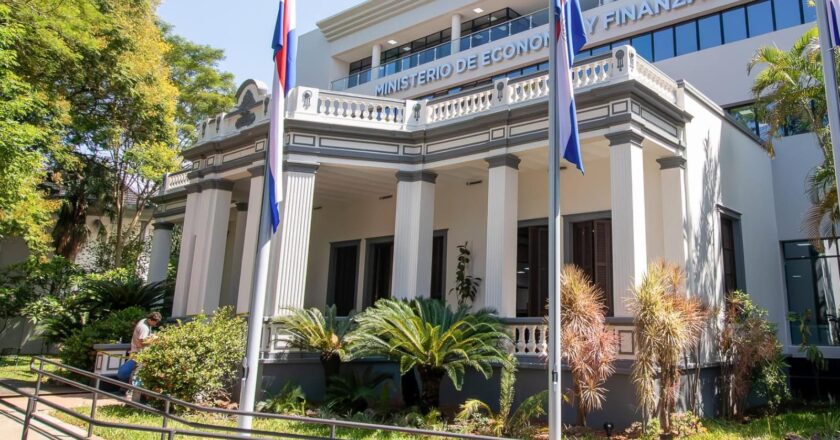 Cuestionan duramente propuesta del Ejecutivo sobre la Caja Fiscal