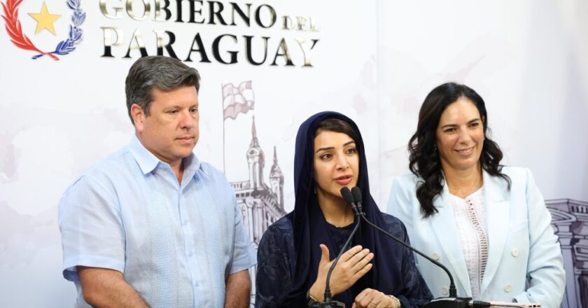 EAU refuerza agenda de inversiones y cooperación con Paraguay