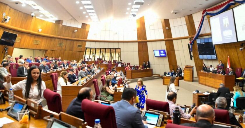 Diputados aprueban reforma de la Caja Fiscal y dan media sanción