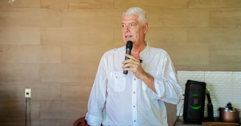 Imputan a Arnoldo Wiens por caso del fallido metrobús