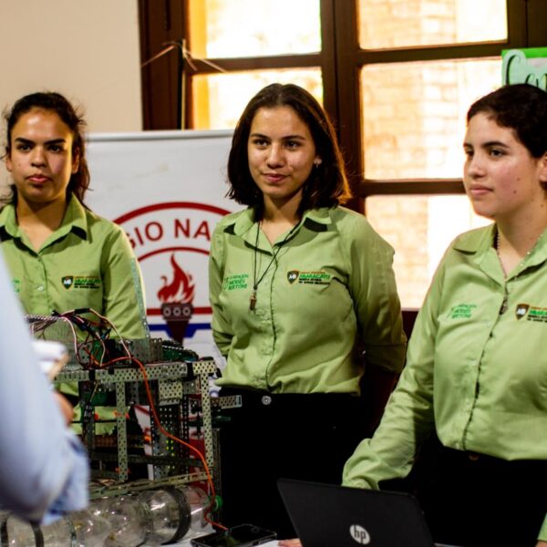 Premio internacional reconoce al Centro Educativo Mbaracayú por su innovación en educación para el desarrollo sostenible