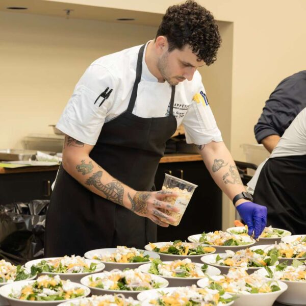 Lucas Szarán impulsará la gastronomía paraguaya en EE.UU. a través de un libro sobre platos típicos