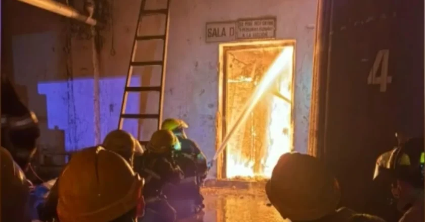 Incendio consume depósito de Capasa y moviliza a más de 80 bomberos en San Jerónimo