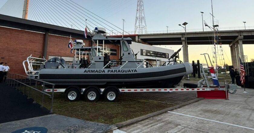 Inauguran centro naval con tecnología y nuevas embarcaciones