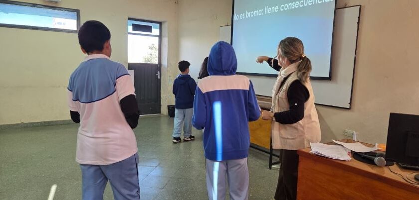 El impacto de los retos virales lleva a Salud Pública a intervenir en aulas