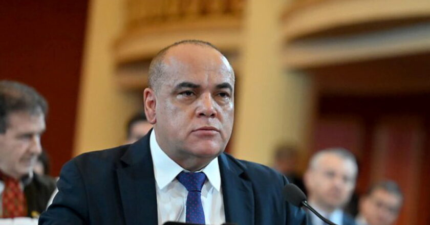 Caso Kattya: Bachi pone en duda retorno de exsenadora a la Cámara Alta aún con fallo favorable