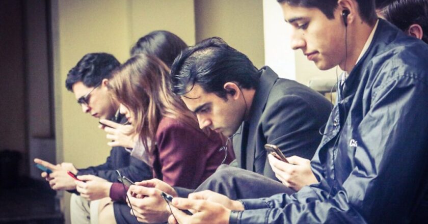 Más del 85 % de la población paraguaya ya utiliza internet