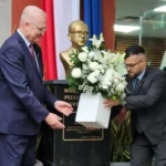 Viuda de Pecci no habría sido invitada a homenaje y surgen dudas por ausencias familiares