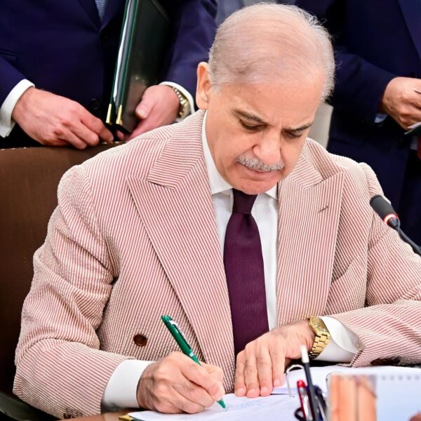 Pakistán anuncia texto definitivo para acuerdo entre Irán y EE.UU.