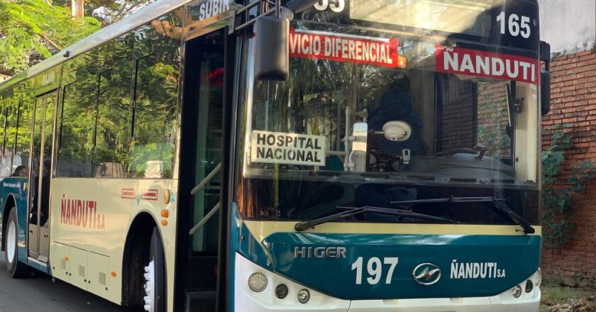 MOPC fija primera tarifa eléctrica para transporte público y habilita inversión privada en buses eléctricos