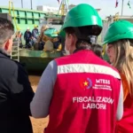 Trabajo inspecciona astillero tras la explosión que dejó cinco fallecidos en una barcaza