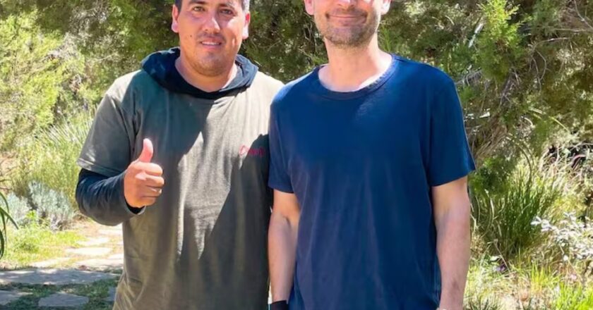 Paraguayo trabaja como jardinero en la casa de Tobey Maguire