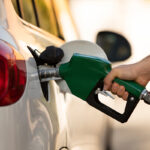 Estaciones privadas suben hasta G. 800 los combustibles y Petropar evalúa un ajuste para agosto