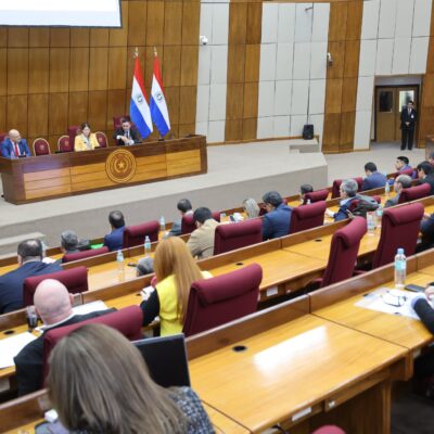 Presupuesto 2027 concentra el aumento de Salud en deudas y deja abierto el conflicto médico