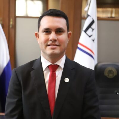 Fiscalía pide 12 años de prisión para el exsenador Hernán Rivas por documentos falsos
