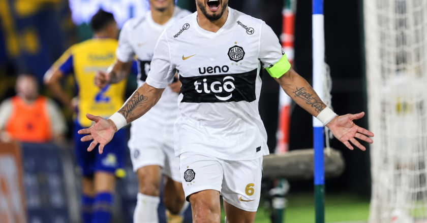 Olimpia golea a Luqueño y sigue en carrera
