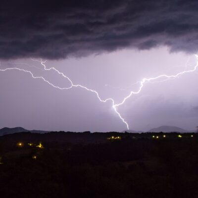 ¿Qué regiones de Paraguay enfrentarán el mayor impacto del sistema de tormentas previsto para hoy?