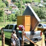 Crecida del río Paraná en Ayolas obliga a familias a abandonar sus hogares y activa preparación de 50 viviendas temporales