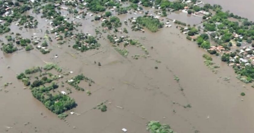 Inundaciones en Paraguay mantienen en alerta a miles de familias