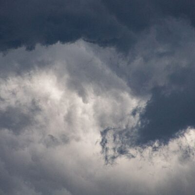 Meteorología prevé tormentas más intensas en el sur y este del país